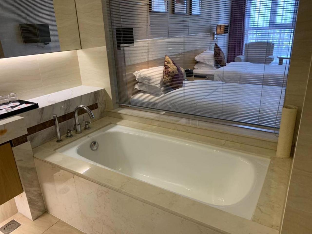 Hotel Suzhou Sun Plaza 4*